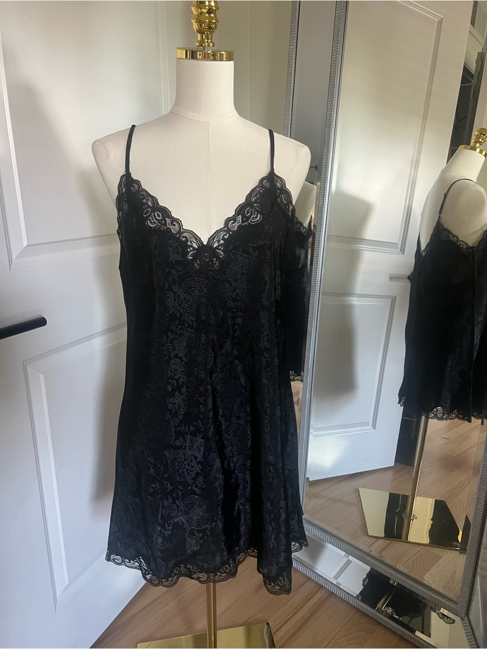 Victoria's Secret Gold Label Black Lace Chemise Slip